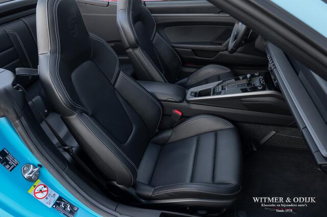 Porsche 911 Cabrio 3.0 Carrera Miami Blue