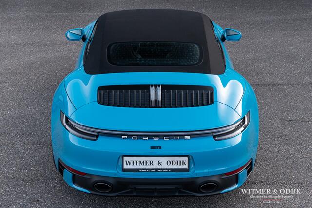 Porsche 911 Cabrio 3.0 Carrera Miami Blue