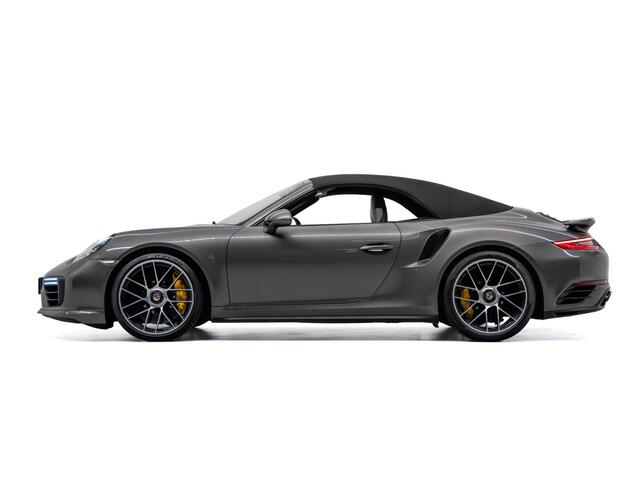 Porsche 911 Turbo S Cabriolet
