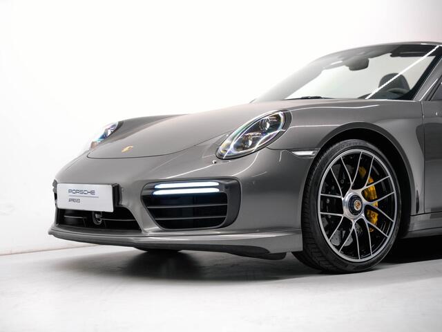 Porsche 911 Turbo S Cabriolet