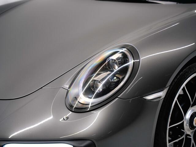 Porsche 911 Turbo S Cabriolet