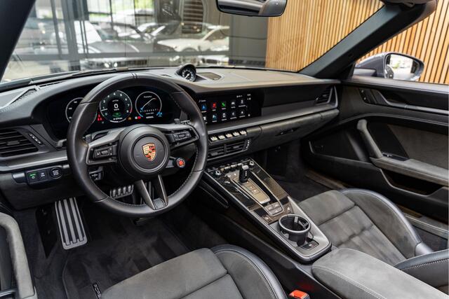 Porsche 911 992.2 Cabrio GTS Bose Sportuitlaat Lift 3.6 T-Hybrid Carrera GTS