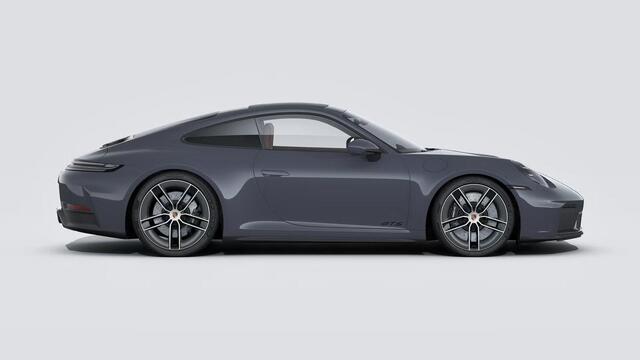 Porsche 911 Carrera 4 GTS