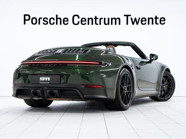 Porsche 911 Carrera 4 GTS Cabriolet