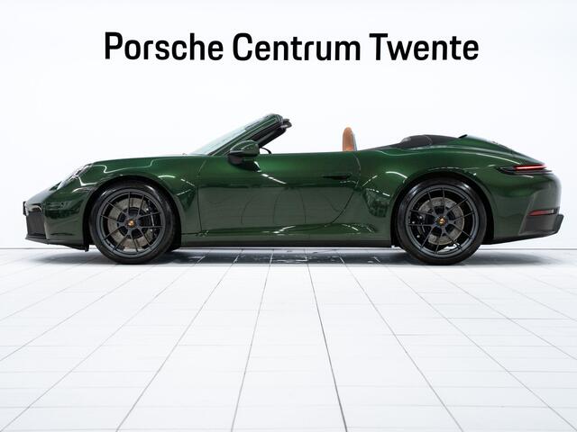 Porsche 911 Carrera 4 GTS Cabriolet