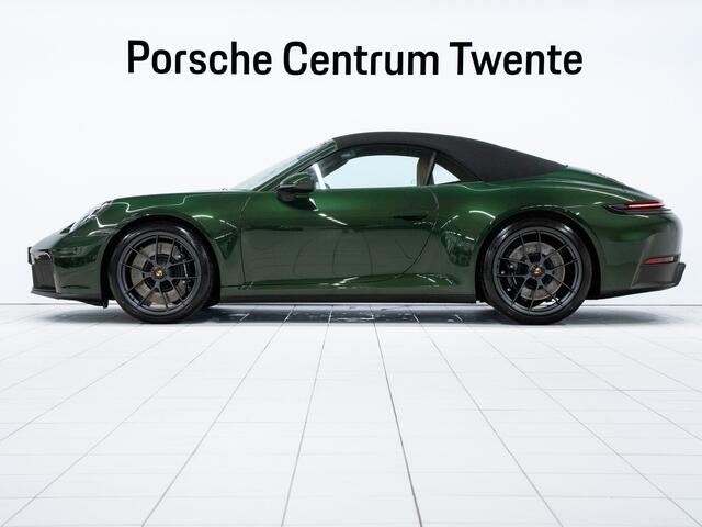 Porsche 911 Carrera 4 GTS Cabriolet