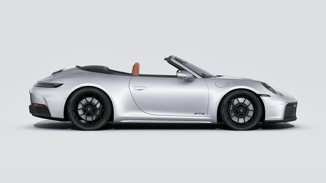 Porsche 911 Carrera 4 GTS Cabriolet