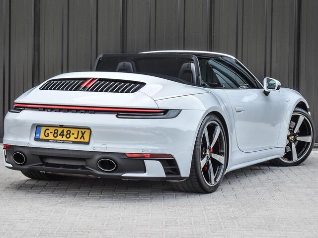 Porsche 911 Cabrio 3.0 Carrera 4 S NL-Auto 451pk | Sport design pack | Achteras besturing | Lift systeem | Sport chrono | 18-wegs memory seats | Burmester sound | Adaptive cruise | Carbon pack | Matrix led | 360 camera | Nw prijs 236.000