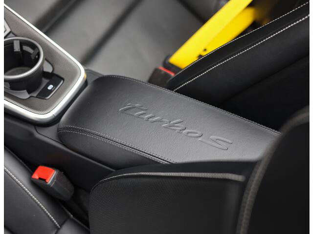 Porsche 911 Cabrio 3.8 Turbo S | PASM - PCCB - Burmester