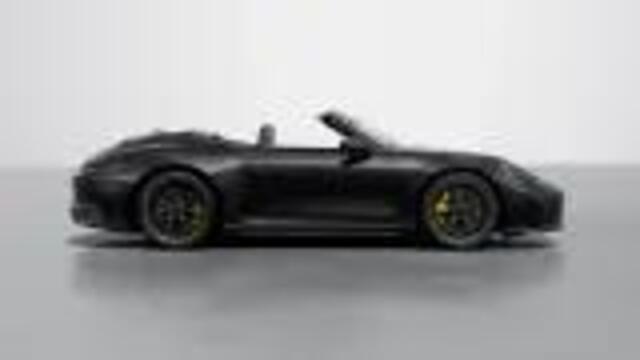 Porsche 911 Carrera 4 GTS Cabriolet