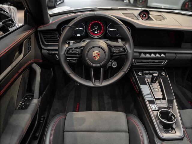Porsche 911 992.1 4 GTS Cabriolet Lift Carbon BOSE 3.0 Carrera 4 GTS