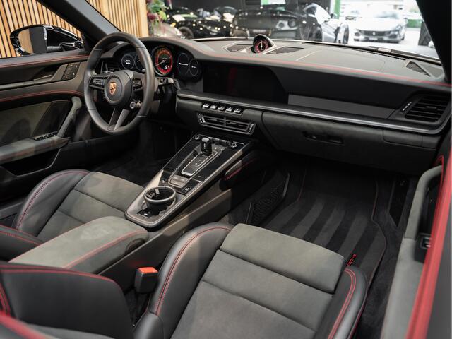 Porsche 911 992.1 4 GTS Cabriolet Lift Carbon BOSE 3.0 Carrera 4 GTS