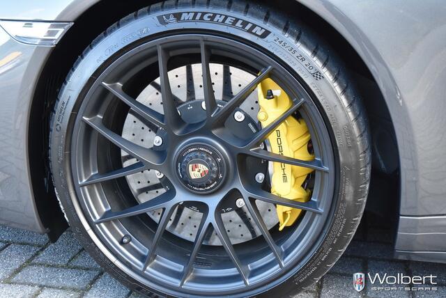 Porsche 911 991.2 3.0 Carrera GTS