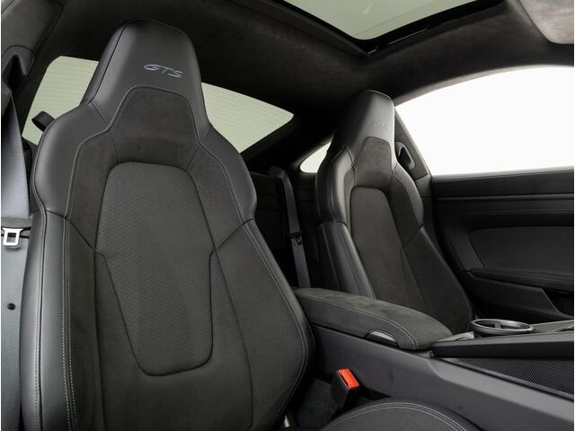 Porsche 911 Carrera GTS