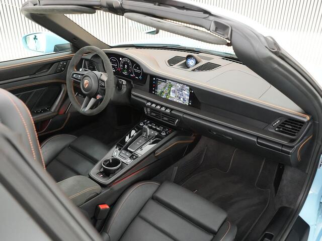 Porsche 911 4 GTS 3.6 541pk T-Hybrid |PTS Gulf Blue|keramisch|Burmester|lift|sport design|sport chrono|18-voudig|360 camera|sportuitlaat|matrix LED|