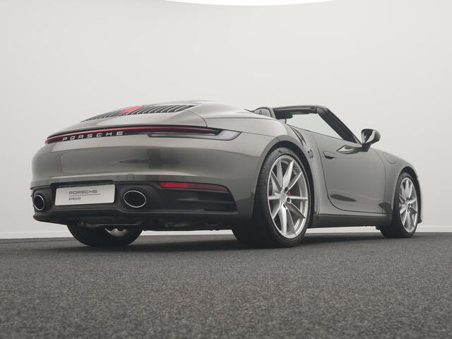 Porsche 911 Cabrio Carrera 4