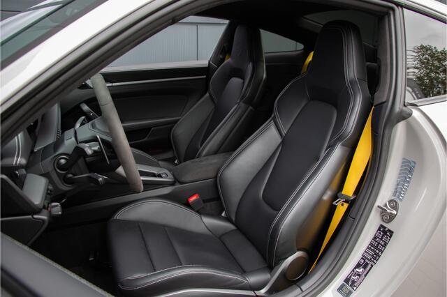 Porsche 911 3.0 Carrera S | Keramische | Sportdesign + Aeropack | Bose | Neus PPF + Coating | Alcantara Hemel | Sportuitlaat Camera | Sport-chrono | Led | Sportonderstel | Stoelverwarming | Apple & Android Carplay | N.P €192.400,-