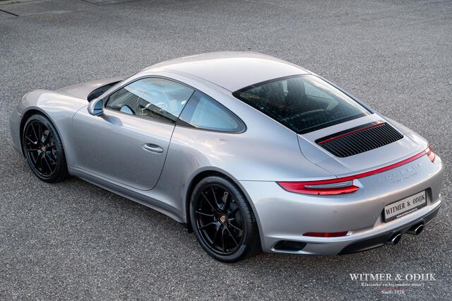 Porsche 911 3.0 Carrera 4 Wide-Body