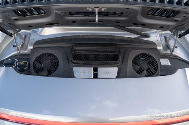Porsche 911 3.0 Carrera 4 Wide-Body