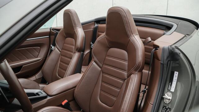 Porsche 911 Cabrio 3.0 Carrera GTS | Stoelventilatie | Club leder | BOSE Sound | 18-Voudig | Lederpakket 930 | Sportuitlaat – foto 9