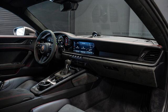Porsche 911 4.0 GT3 *Keramisch / Vierwielbesturing / BOSE / Hefsysteem-vooras / Clubsport-pakket / Sportuitlaat-systeem / Carbon* – foto 5
