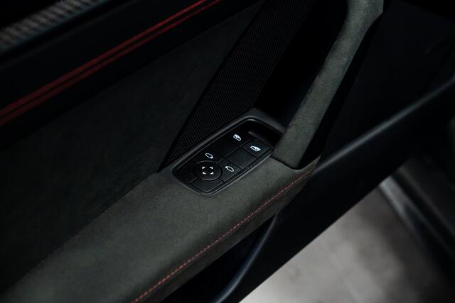 Porsche 911 4.0 GT3 *Keramisch / Vierwielbesturing / BOSE / Hefsysteem-vooras / Clubsport-pakket / Sportuitlaat-systeem / Carbon* – foto 10