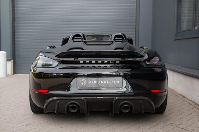 Porsche 918 Spyder 718 4.0 | Keramische | Carbon Seats | PASM + PADM | PDLS+ | Bose | Carplay | PDK | Sport Chrono Plus | Sportuitlaat | Carbon Interieur / Exterieur | PDK | 20" | Stuurverwarming | Lederpakket | Camera | Neus PPF | Glascoating | Dealer O.H
