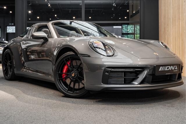 Porsche 992 911 Targa 4 GTS Carbon BOSE 911 3.0 Targa 4 GTS PDLS+ Alacantara
