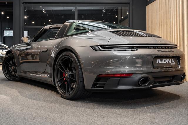 Porsche 992 911 Targa 4 GTS Carbon BOSE 911 3.0 Targa 4 GTS PDLS+ Alacantara