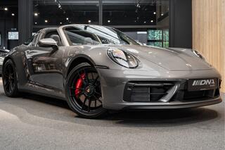porsche-992-911-targa-4-gts-carbon-