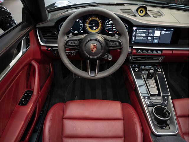 Porsche 992 911 Turbo S Cabrio Sport Pakket 911 3.8 Turbo S Volleder koeling