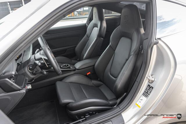 Porsche 992 911/992 3.0 Carrera 4 GTS