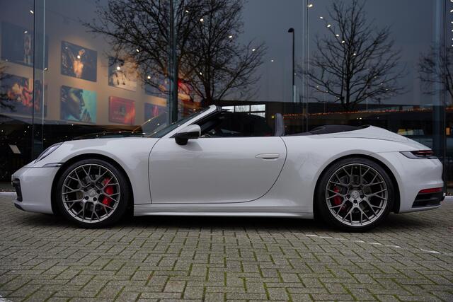 Porsche 992 911 Cabriolet 3.0 Carrera 4 S Krijtgrijs Sportuitlaat Bose