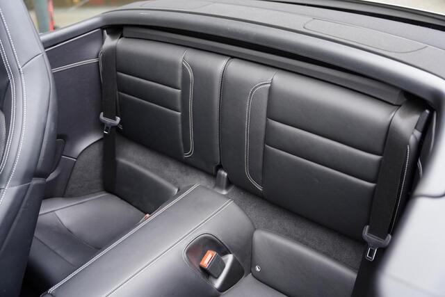 Porsche 992 911 Cabriolet 3.0 Carrera 4 S Krijtgrijs Sportuitlaat Bose