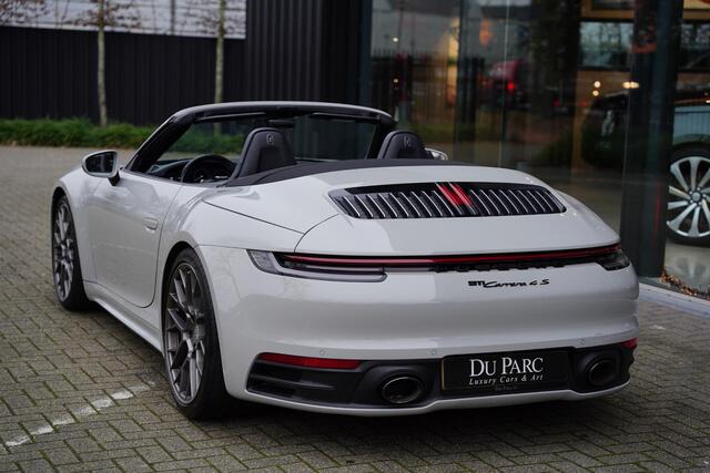 Porsche 992 911 Cabriolet 3.0 Carrera 4 S Krijtgrijs Sportuitlaat Bose