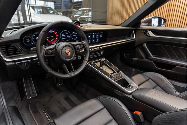 Porsche 992 911 4S Cabriolet Lift Stoelventilatie Sportdesign 3.0 Carrera 4S Bose Sportuitlaat