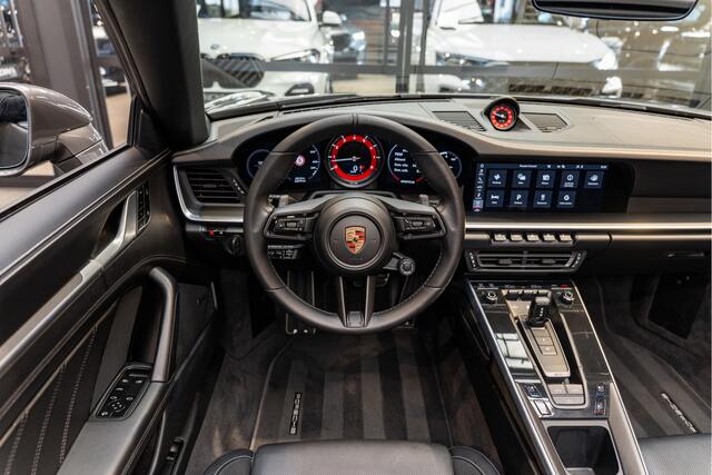 Porsche 992 911 4S Cabriolet Lift Stoelventilatie Sportdesign 3.0 Carrera 4S Bose Sportuitlaat