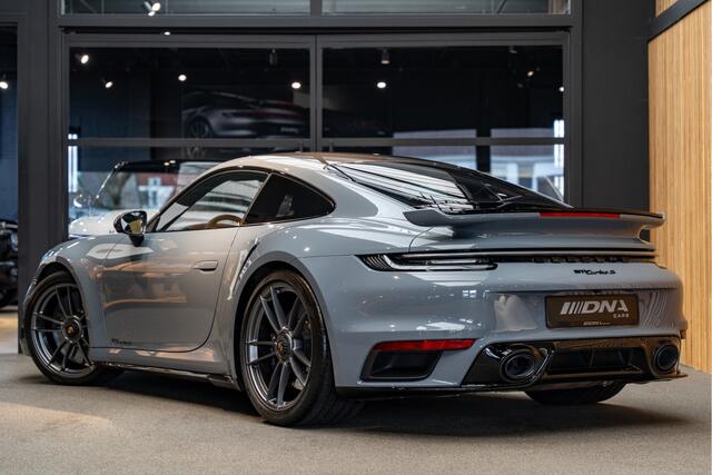 Porsche 992 911 Turbo S Lift Carbon Exclusive Manufaktur Aerokit 3.8 911 Turbo S .