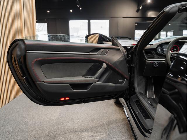 Porsche 992 911 GTS Cabrio GTS Interieur ACC Bose 3.0 Carrera GTS