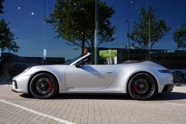 Porsche 992 911 Cabriolet 3.0 Carrera 4 GTS New Service / NL-Auto / Sport Design / Lifting / Sportuitlaat