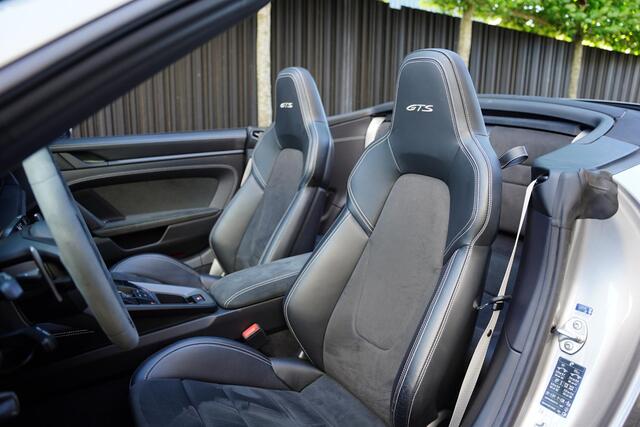 Porsche 992 911 Cabriolet 3.0 Carrera 4 GTS New Service / NL-Auto / Sport Design / Lifting / Sportuitlaat