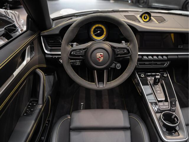 Porsche 992 911 Turbo S Cabrio Sport Design Burmester Turbo S Exclusive Manufaktur