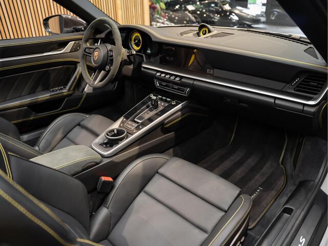 Porsche 992 911 Turbo S Cabrio Sport Design Burmester Turbo S Exclusive Manufaktur