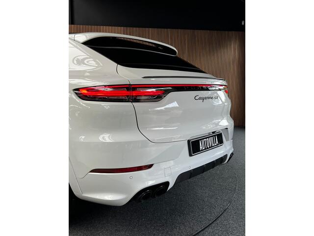 Porsche CAYENNE Coupé 3.0 GT Sport Chrono Carbon Softclose Camera Bose Elektr. uitklapbare trekhaak Alcantara binnenhemel 22" LM velgen