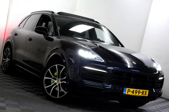 Porsche CAYENNE 3.0 E-Hybrid 462pk PANO CARPLAY ACC BOSE CHRONO '20