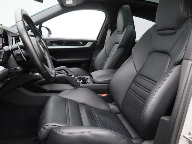 Porsche CAYENNE Coupé 3.0 E-Hybrid | 360°| PANO | ADAPTIVE | BOSE | LUCHTVERING | TREKHAAK