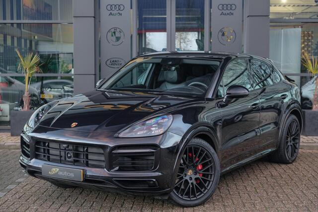 Porsche CAYENNE Coupé 3.0 E-Hybrid Panoramadak 4-Wielsturing Bose Head-up Trekhaak Rode stiksels 1e eigenaar NLauto 21" LMV