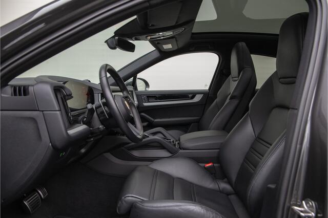 Porsche CAYENNE Coupé 3.0 S E-Hybrid 520pk Pano, Bose, Sport-Design, 18-voudige sportstoelen, Luchtvering
