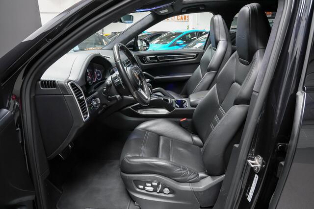Porsche CAYENNE Turbo S 4.0 680pk E-Hybrid |panoramdak|Bose|sport chrono|luchtvering|18-voudige sportstoelen|HUD|memory|360 camera|blind spot|keyless|cruise control adaptief|