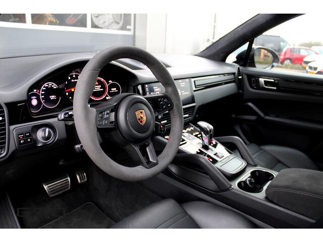 Porsche CAYENNE 4.0 Turbo PDLS+/Surround Camera / PSCB / Alcantara / Stoelventilatie/ Grayaudio Sound